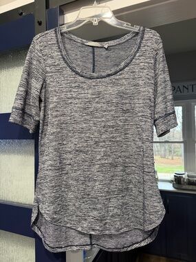 Athleta Navy and White Short Sleeve Scoop Neck Tee